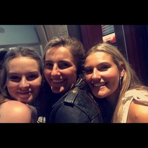 Meet your Posher, Riley